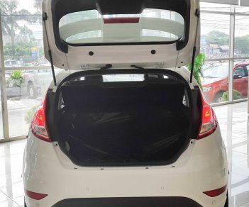 Ford Fiesta  1.5L AT 2018 - Bán Ford Fiesta hatchback 1.5L AT đời 2018, màu trắng, 510tr