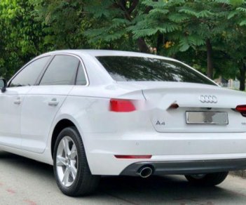 Audi A4 2016 - Cần bán gấp Audi A4 sản xuất năm 2016, màu trắng, xe nhập 