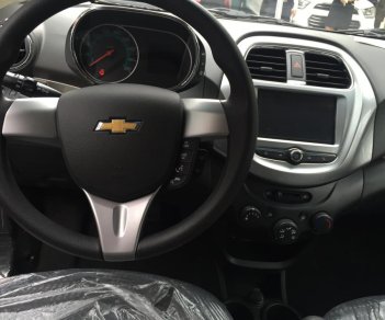 Chevrolet Spark LS 2018 - Cần bán Chevrolet Spark LS sản xuất năm 2018, màu xanh, 319tr