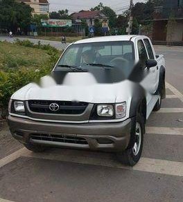 Toyota Hilux 2005 - Bán Toyota Hilux năm 2005, màu trắng