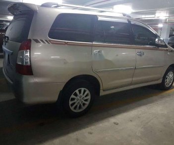 Toyota Innova 2012 - Bán xe Toyota Innova năm sản xuất 2012, màu bạc, 500tr