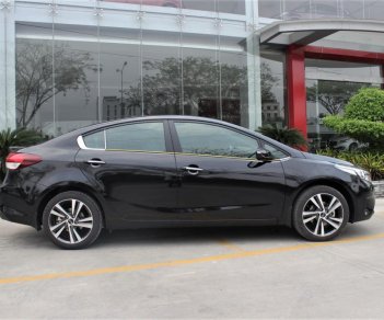 Kia Cerato 1.6AT 2018 - Bán Cerato 1.6AT 2018 giá tốt, hỗ trợ cho vay 80_90%, lãi xuất thấp. LIên hệ: 01695.383.514