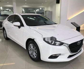 Mazda 3 2018 - Bán xe Mazda 3 đời 2018, màu trắng, giá tốt