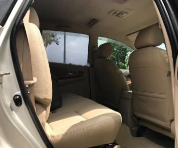 Toyota Innova G 2008 - Cần bán lại xe Toyota Innova G đời 2008, màu bạc xe gia đình