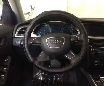 Audi A4 2012 - Bán ô tô Audi A4 đời 2012, màu trắng, nhập khẩu nguyên chiếc, giá tốt