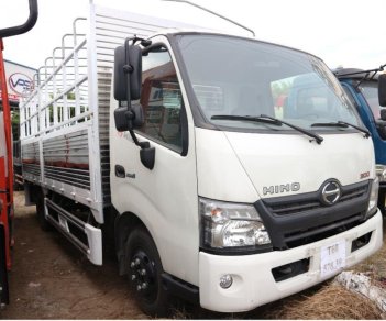 Hino 300 Series 2016 - Bán xe tải 3,5 tấn thùng mui bạt XZU720l