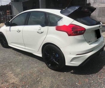 Ford Focus 2017 - Bán xe Ford Focus năm 2017, màu trắng, giá 735tr