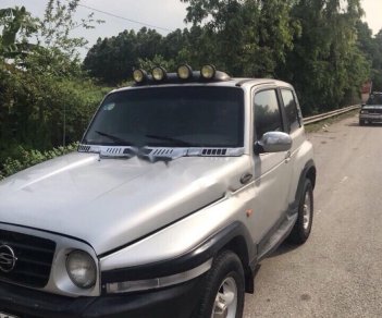 Ssangyong Korando 2000 - Cần bán gấp Ssangyong Korando sản xuất năm 2000, màu bạc, nhập khẩu