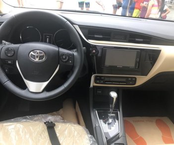 Toyota Corolla 1.8G CVT 2018 - Bán Corolla Altis 1.8G CVT khuyến mãi 45tr, đủ màu giao ngay