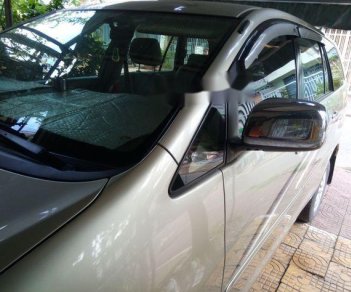 Toyota Innova 2009 - Bán Toyota Innova năm sản xuất 2009, màu vàng cát