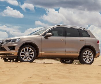 Volkswagen Touareg 2017 - Bán Volkswagen Touareg SUV giá tốt toàn quốc, hỗ trợ trả góp 85%-090.364.3659