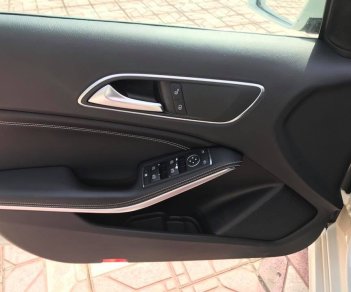 Mercedes-Benz A class A200 2013 - Bán ô tô Mercedes A200 năm sản xuất 2013, màu trắng, nhập khẩu nguyên chiếc