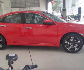 Honda Civic 1.5G Vtec Turbo 2018 - Honda Giải Phóng bán Honda Civic 1.5G VTEC Turbo sản xuất 2018, màu đỏ, nhập khẩu nguyên chiếc, giá tốt