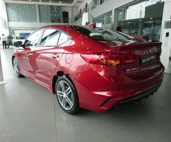 Hyundai Elantra Sport 1.6 AT 2018 - Bán Hyundai Elantra 1.6AT Sport sản xuất 2018, màu đỏ 