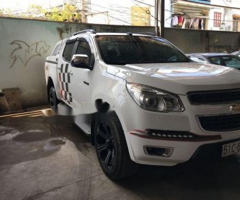 Chevrolet Colorado 2015 - Bán xe Chevrolet Colorado 2015, màu trắng số tự động