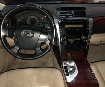 Toyota Camry   2.0E  2014 - Cần bán lại xe Toyota Camry 2.0E đời 2014, màu đen chính chủ, 775tr