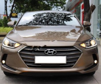 Hyundai Elantra 1.6 MT 2017 - Bán Hyundai Elantra 1.6 MT đời 2017, màu xám còn mới