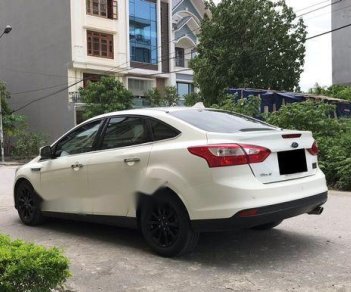 Ford Focus 2.0 Titanium  2014 - Bán Ford Focus 2.0 Titanium năm 2014, màu trắng giá cạnh tranh