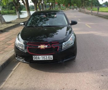 Chevrolet Cruze 2010 - Bán Chevrolet Cruze sản xuất 2010, màu đen xe gia đình