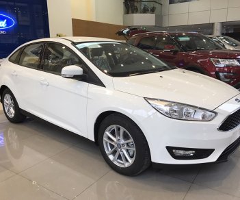 Ford Focus 2019 - Hà Nội Ford bán Ford Focus 2019, giá chỉ 560 triệu, tặng phụ kiện và bảo hiểm - LH ngay: 0934.696.46 để ép giá