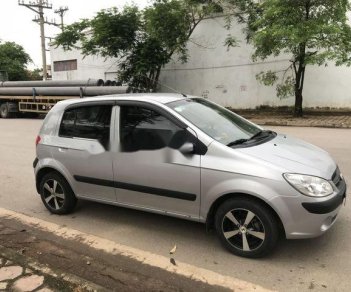 Hyundai Getz 2010 - Cần bán gấp Hyundai Getz 2010, màu bạc