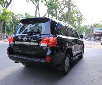 Toyota Land Cruiser VX 2015 - Bán xe Toyota Land Cruiser VX, sản xuất 2015 màu đen giá tốt