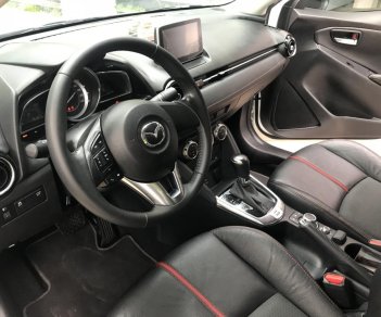 Mazda 2 2016 - Bán Mazda 2 Sedan đời 2016, màu trắng