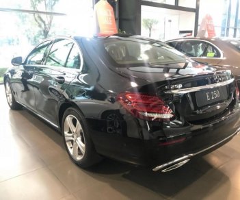 Mercedes-Benz E class E250 2018 - Bán Mercedes E250 2018, màu đen