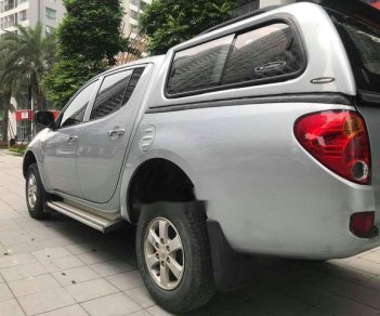 Mitsubishi Triton 2012 - Bán xe Mitsubishi Triton 2012, màu bạc 