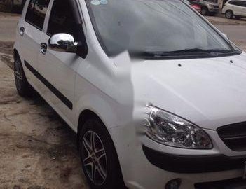 Hyundai Getz 2010 - Cần bán xe Hyundai Getz sản xuất năm 2010, màu trắng, giá 215tr