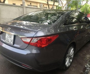 Hyundai Sonata   2.0AT 2011 - Bán Hyundai Sonata 2.0AT đời 2011, màu bạc, giá tốt