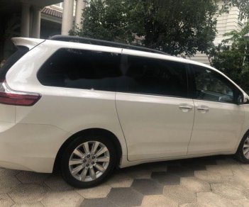 Toyota Sienna 2017 - Cần bán Toyota Sienna sản xuất 2017, màu trắng chính chủ