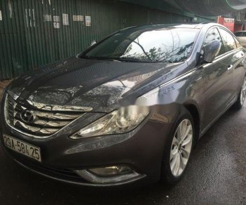 Hyundai Sonata   2.0AT 2011 - Bán Hyundai Sonata 2.0AT đời 2011, màu bạc, giá tốt