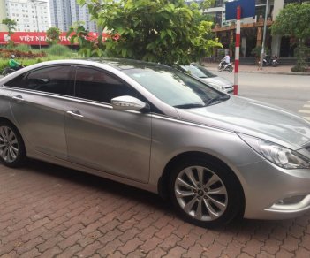 Hyundai Sonata  2.0 AT 2011 - Bán Hyundai Sonata 2.0 AT đời 2011, màu bạc, nhập khẩu nguyên chiếc