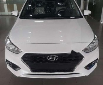 Hyundai Accent 2018 - Bán ô tô Hyundai Accent năm sản xuất 2018, màu trắng