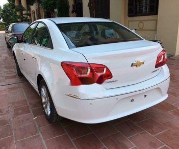 Chevrolet Cruze LT 2018 - Bán Chevrolet Cruze LT sản xuất 2018, màu trắng