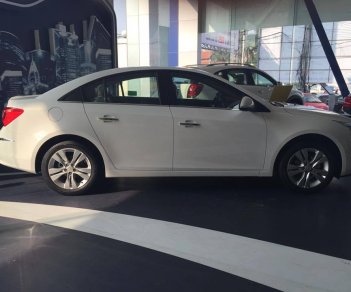 Chevrolet Cruze LT 2018 - Bán Chevrolet Cruze LT 2018, hỗ trợ vay tối đa 90%, lãi suất cực thấp, giảm ngay 80triệu tiền mặt