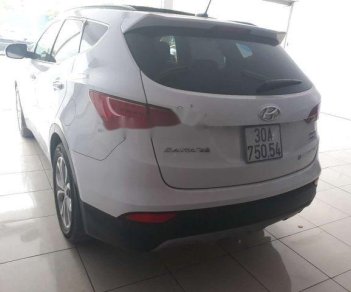 Hyundai Santa Fe   4x4  2015 - Bán ô tô Hyundai Santa Fe 4x4 sản xuất 2015, màu trắng xe gia đình, giá tốt