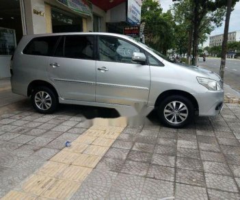 Toyota Innova 2.0E 2015 - Bán Toyota Innova 2.0E đời 2015, màu bạc, giá tốt