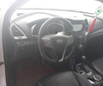 Hyundai Santa Fe   4x4  2015 - Bán ô tô Hyundai Santa Fe 4x4 sản xuất 2015, màu trắng xe gia đình, giá tốt