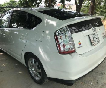 Toyota Prius 2010 - Bán Toyota Prius năm sản xuất 2010, màu trắng, giá chỉ 444 triệu