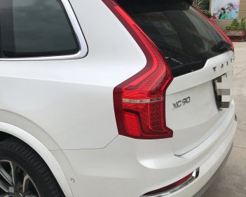 Volvo XC90   AT  2016 - Cần bán Volvo XC90 AT đời 2016, màu trắng, xe nhập như mới