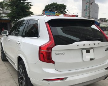 Volvo XC90   AT  2016 - Cần bán Volvo XC90 AT đời 2016, màu trắng, xe nhập như mới