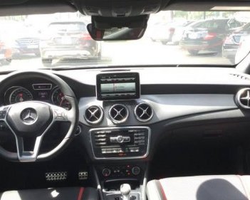 Mercedes-Benz GLA-Class  45 AMG 4Matic Turbo 2015 - Bán Mercedes Benz GLA 45 AMG 4Matic Turbo, màu nâu, sản xuất 2015, đăng ký cuối 12/2015