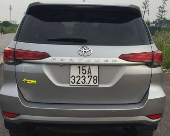 Toyota 4 Runner   2.4 MT  2017 - Cần bán lại xe Toyota 4 Runner 2.4 MT sản xuất 2017, màu bạc, xe nhập