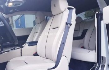 Rolls-Royce Wraith 2016 - Cần bán gấp Rolls-Royce Wraith sản xuất 2016, màu trắng xe nhập