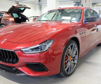 Maserati Ghibli Gransport 2018 - Bán xe Maserati Ghibli Gransport 2018, màu đỏ Rosso Eneragianeragia, nhập khẩu chính hãng