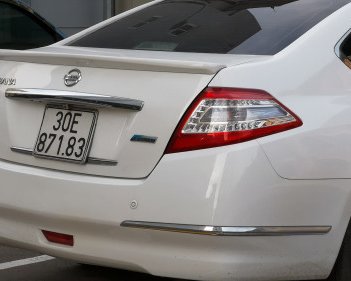 Nissan Teana   2.0 AT  2009 - Cần bán gấp Nissan Teana 2.0 AT đời 2009, màu trắng, nhập khẩu nguyên chiếc