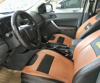 Ford Ranger XLS AT 2016 - Bán xe Ford Ranger đời 2016 màu vàng, giá tốt nhập khẩu nguyên chiếc