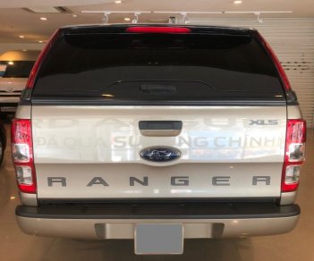 Ford Ranger 2.2L XLS AT 2017 - Bán ô tô Ford Ranger 2.2L XLS AT 2017, xe nhập, trả trước 190 triệu lấy xe ngay